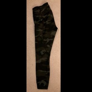 Athleta army leggings